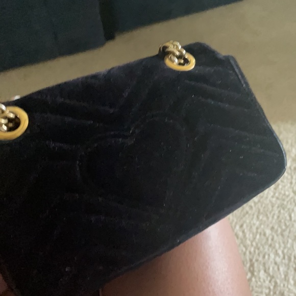 GUCCI
Velvet Matelasse Mini GG Marmont - Picture 4 of 7